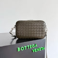BV 25 Small Intrecciato Camera Bag 24.5cm Olive Green Cowhide HW
