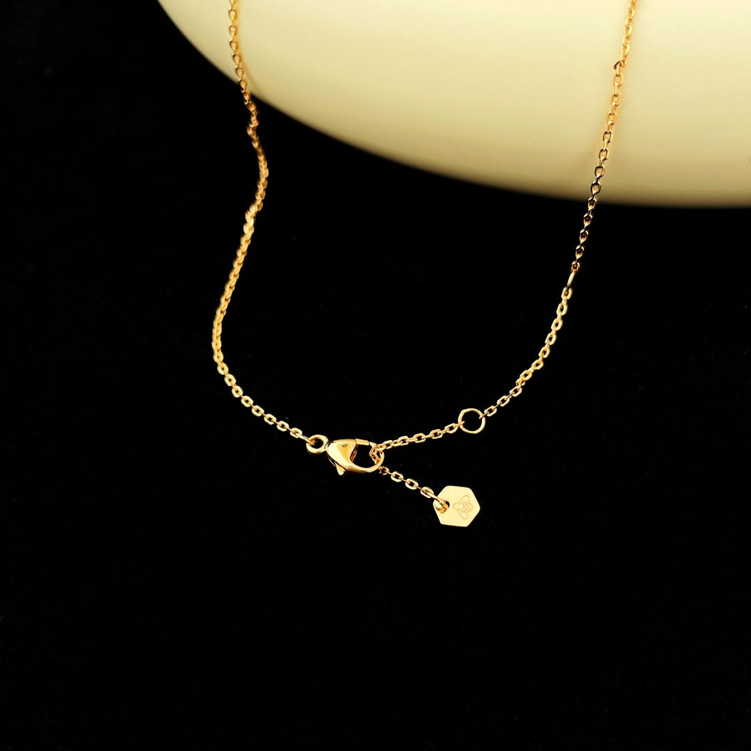 BEE MINI PEDANT ZIRCONIA NECKLACE