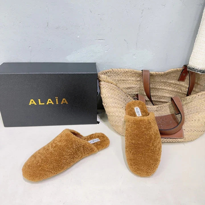 ALAIA 25 Fur Mule Slipper Camel in Lambswool 629517