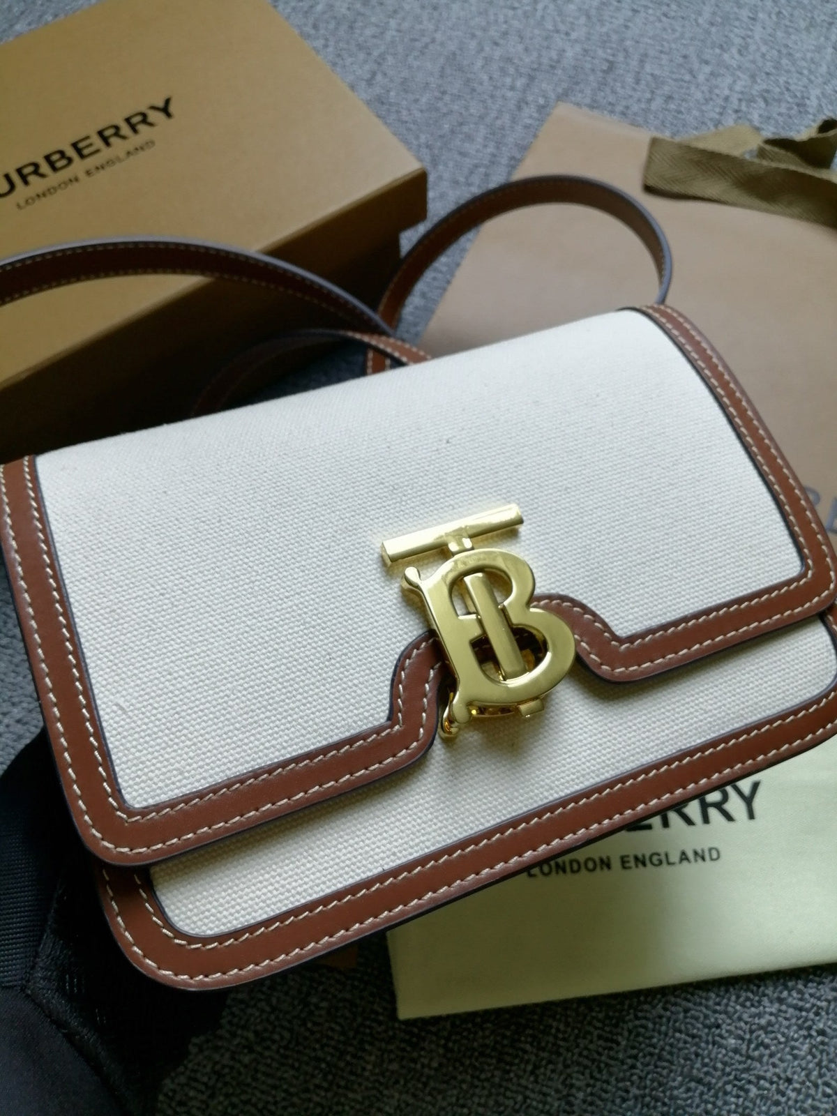 Burberry TB Bag 21cm White Brown in Canvas