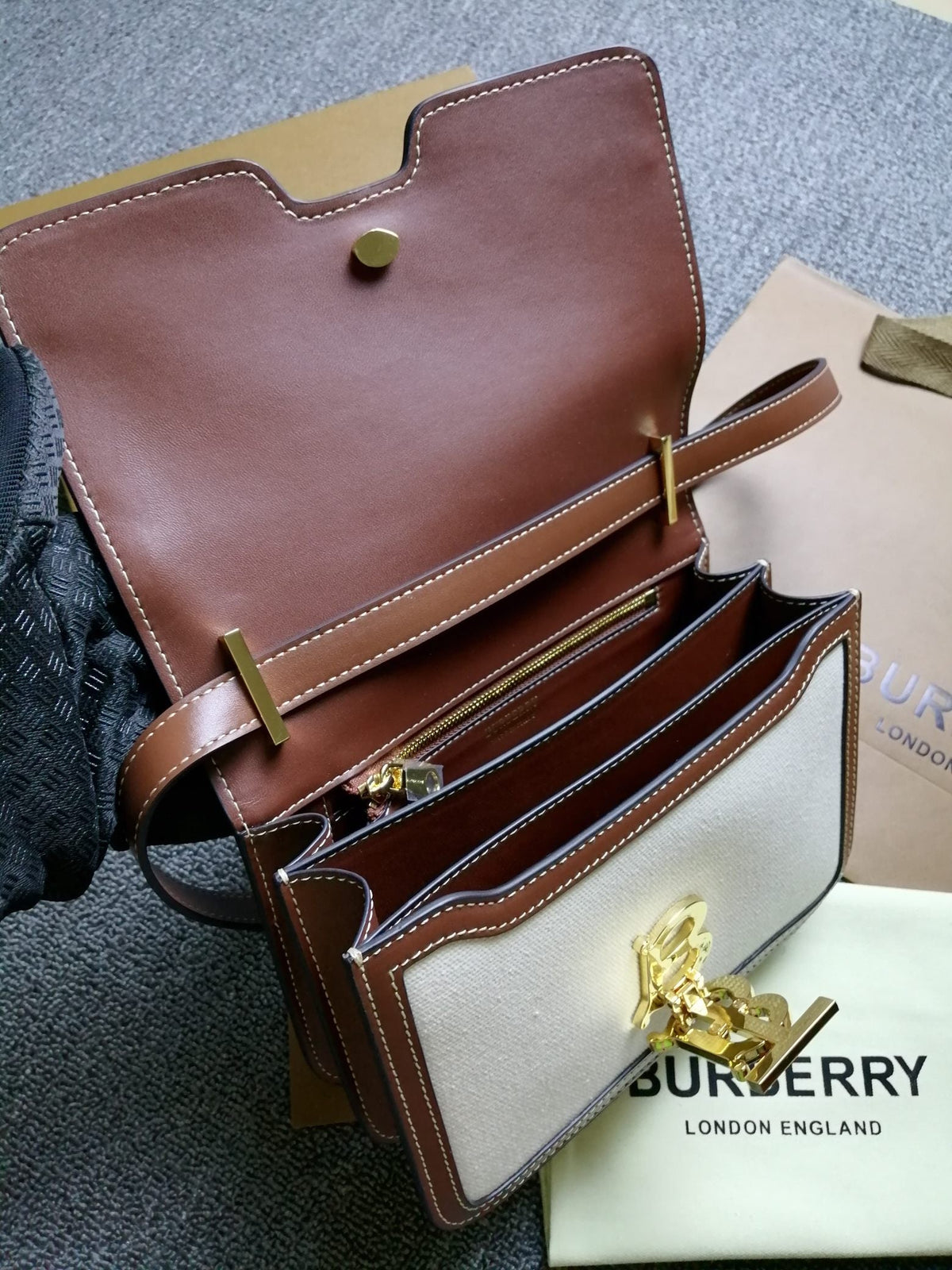 Burberry TB Bag 21cm White Brown in Canvas
