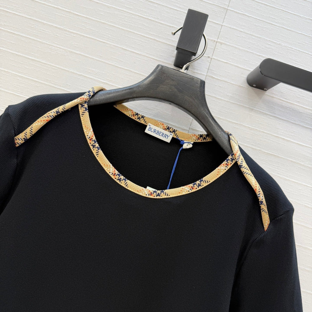 Burberry Short-sleeved T-shirt Black in Polyester 376661