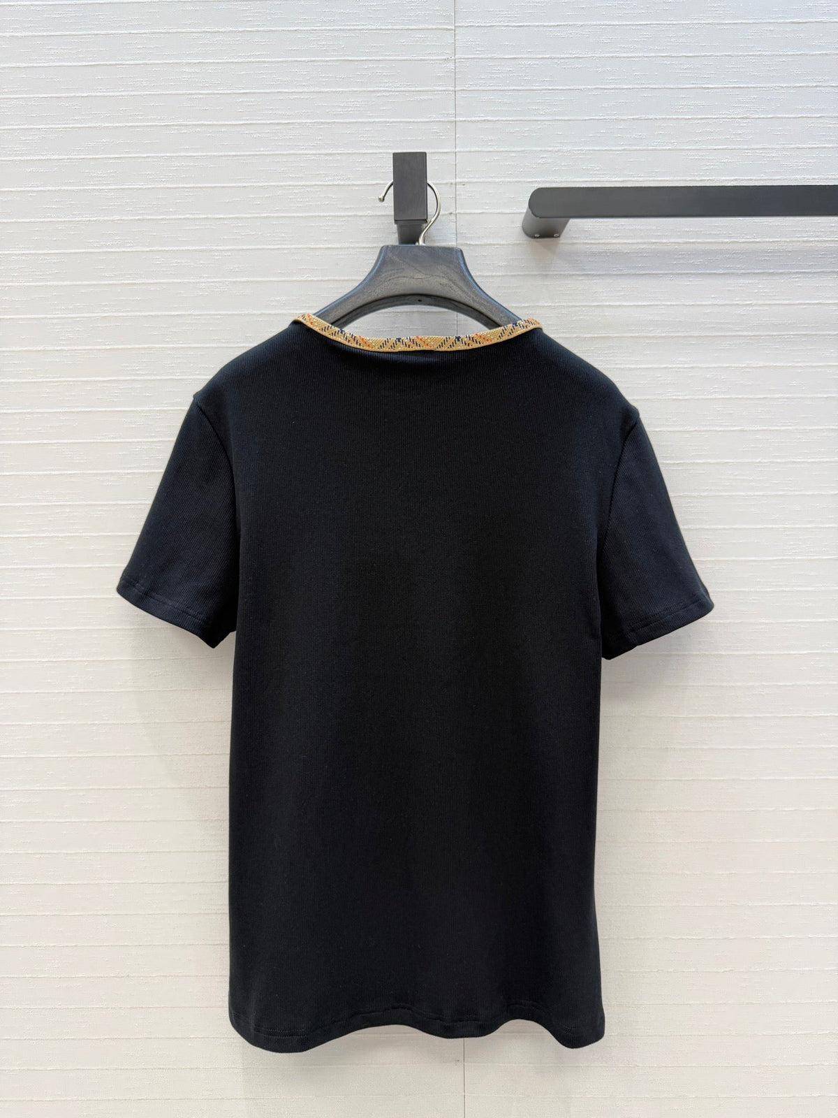 Burberry Short-sleeved T-shirt Black in Polyester 376661