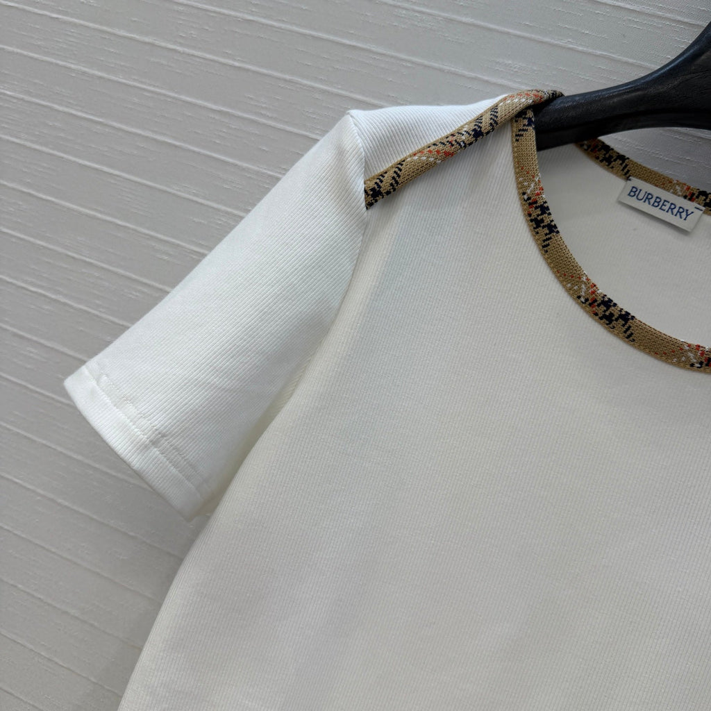 Burberry Short-sleeved T-shirt White in Polyester 376658