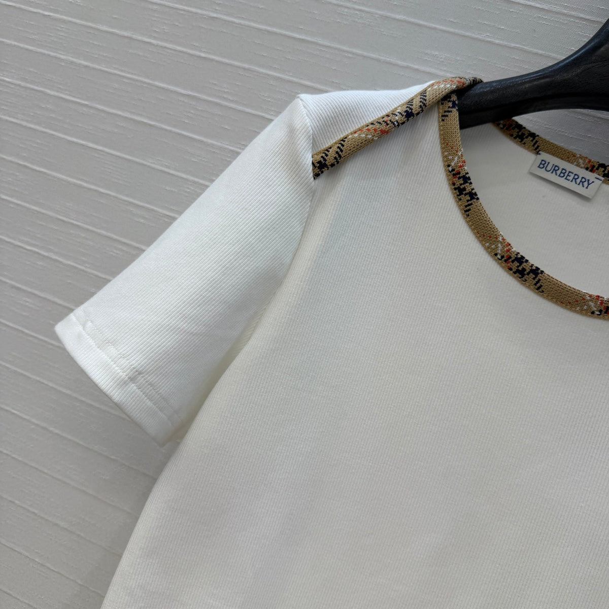 Burberry Short-sleeved T-shirt White in Polyester 376658