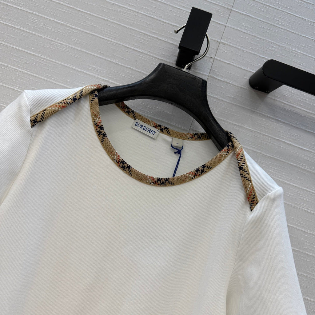Burberry Short-sleeved T-shirt White in Polyester 376658