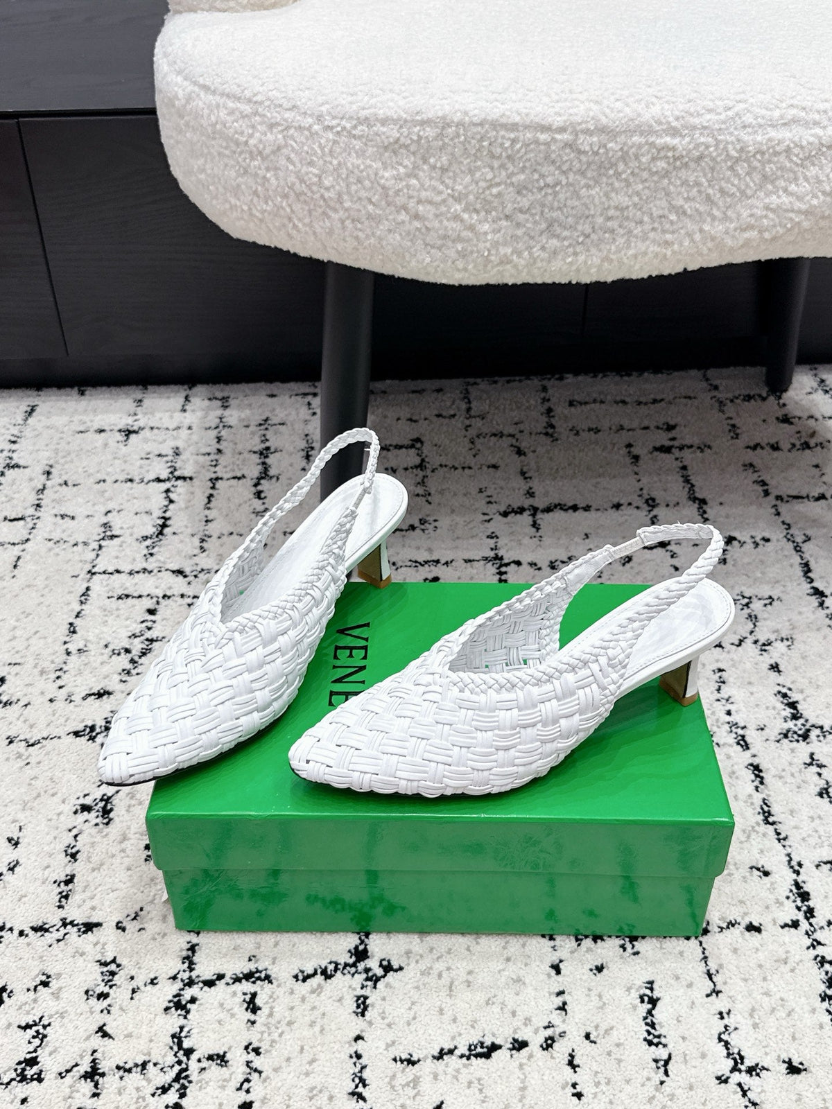 BV 26ss Intrecciato Slingback Heels 5.5cm White Woven Leather 858420