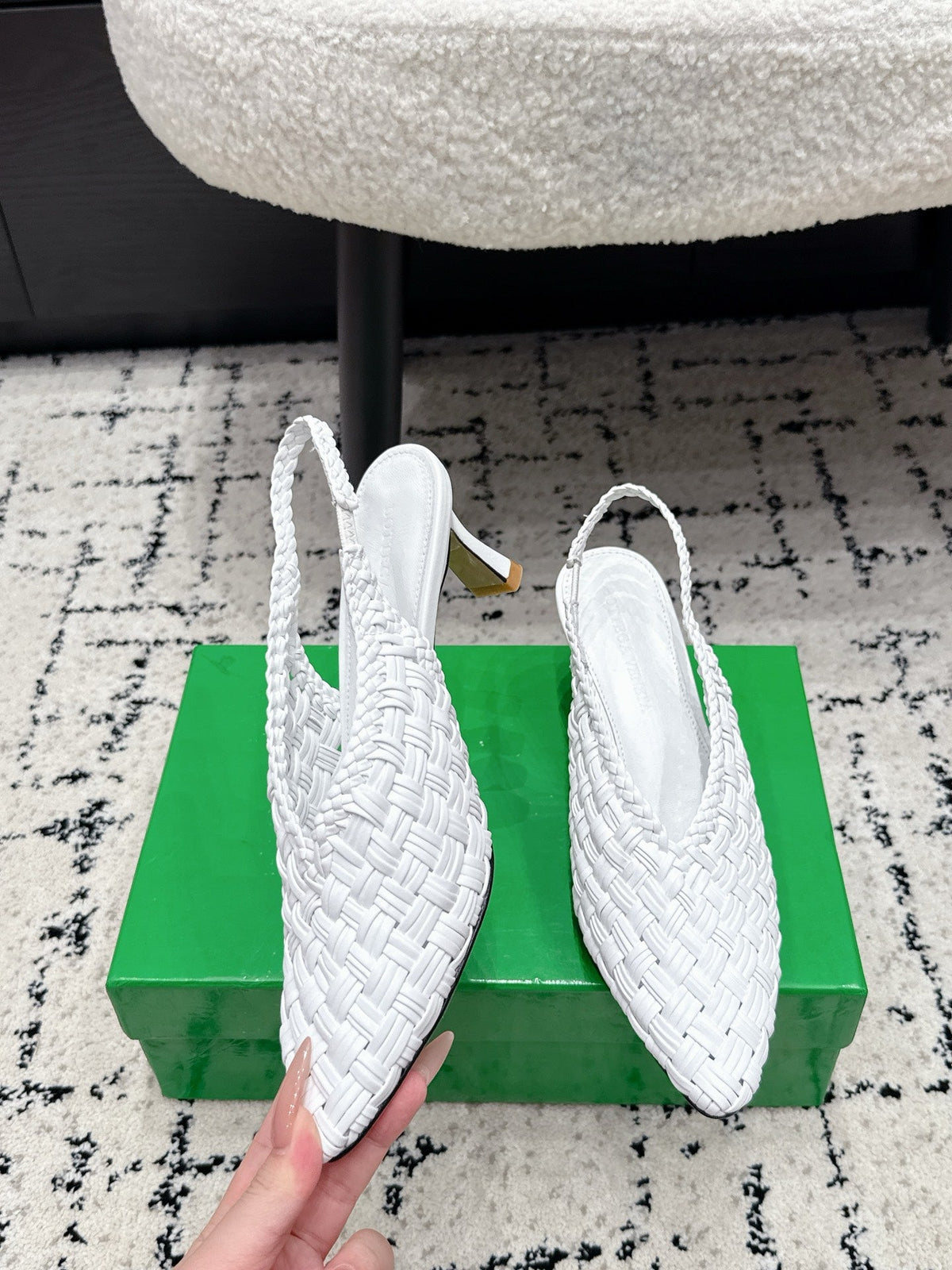 BV 26ss Intrecciato Slingback Heels 5.5cm White Woven Leather 858420
