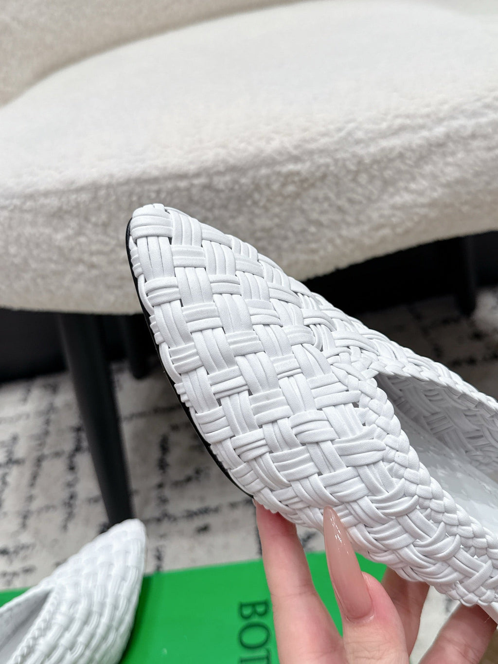 BV 26ss Intrecciato Slingback Heels 5.5cm White Woven Leather 858420