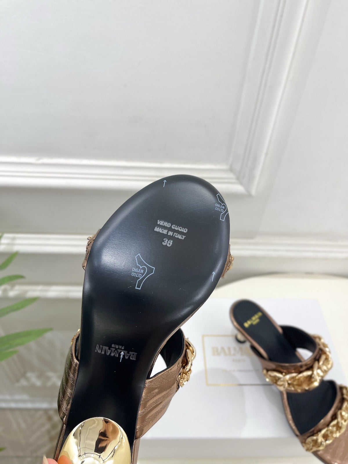 BM Sequin Chain Sandals 5cm Bronze Metallic Leather 892297