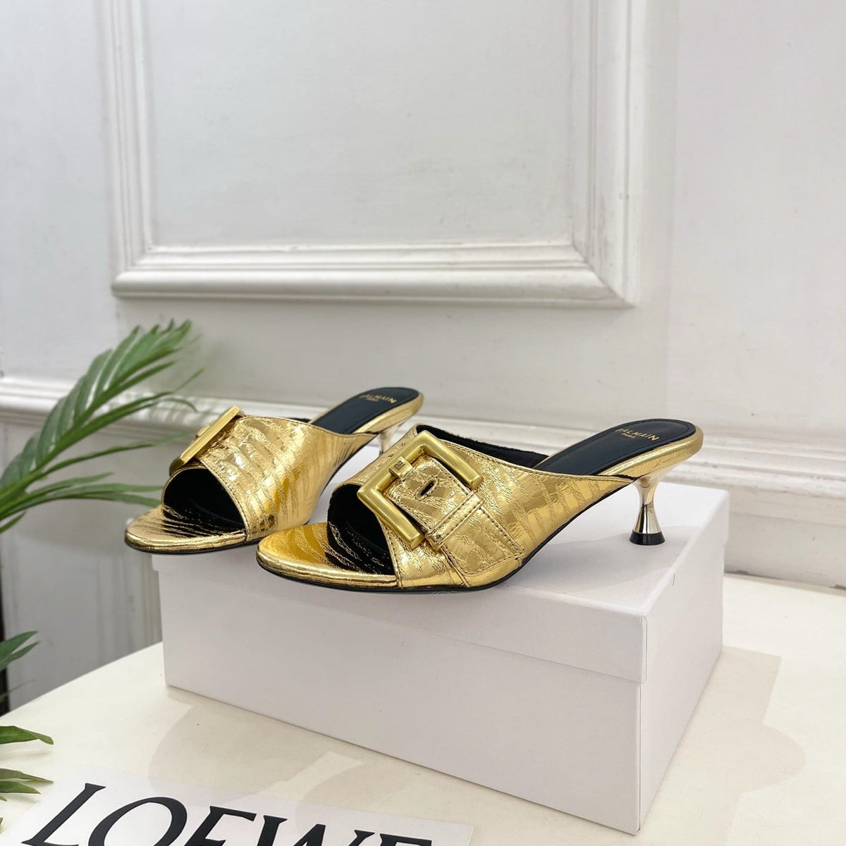 BM Buckle Mules 5cm Gold Crocodile-Embossed Leather 892295