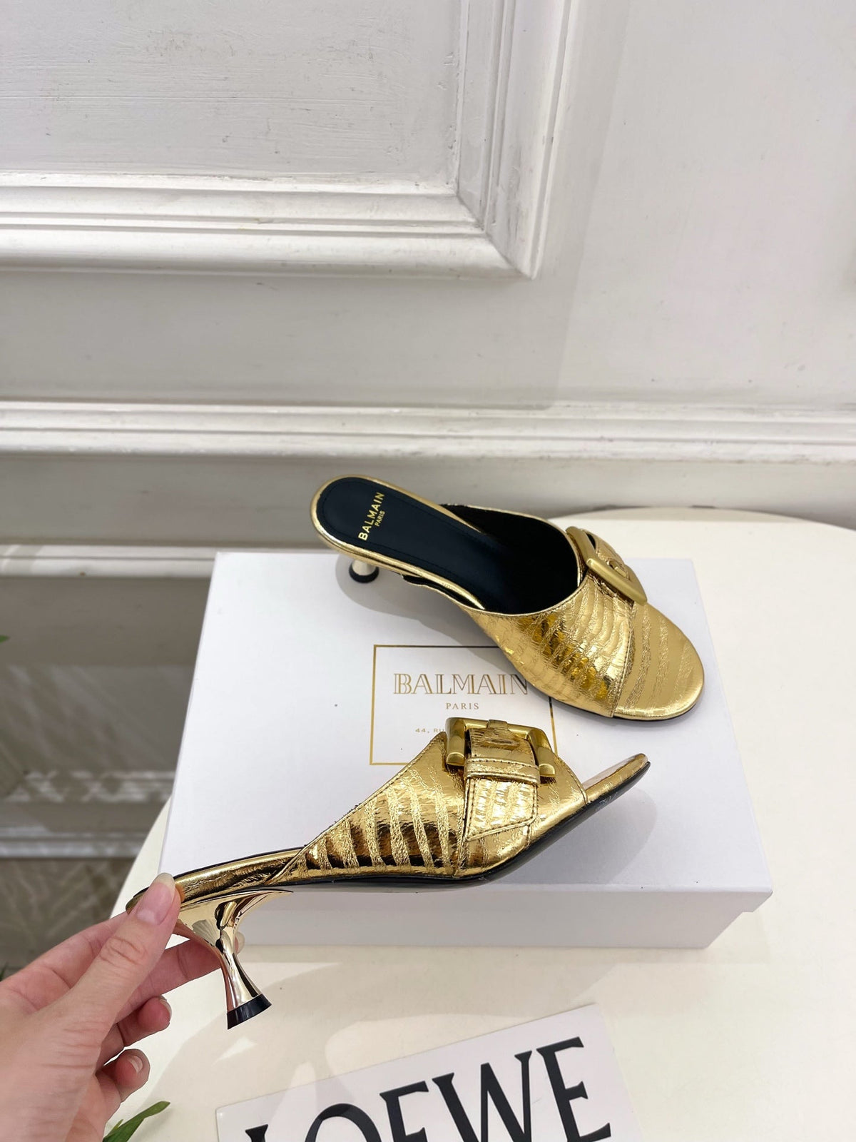BM Buckle Mules 5cm Gold Crocodile-Embossed Leather 892295