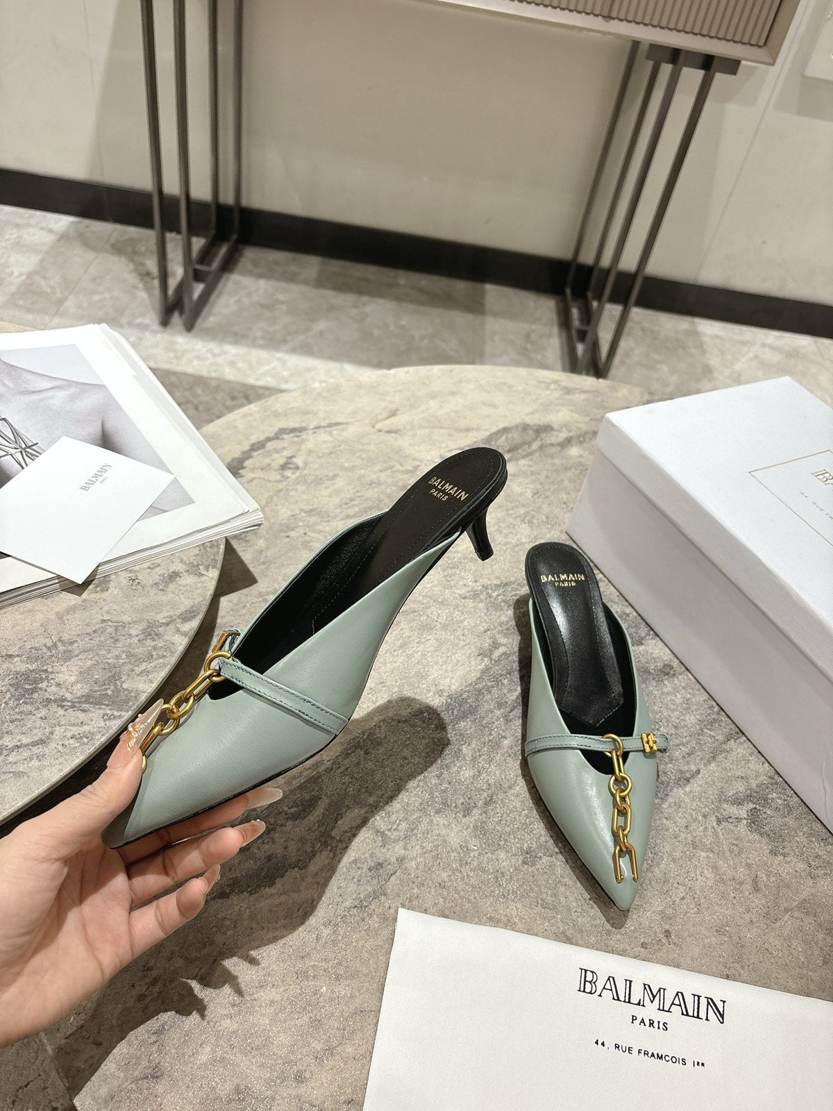 BM 26 Sync Chain Mules Light Green Calfskin Leather 888584