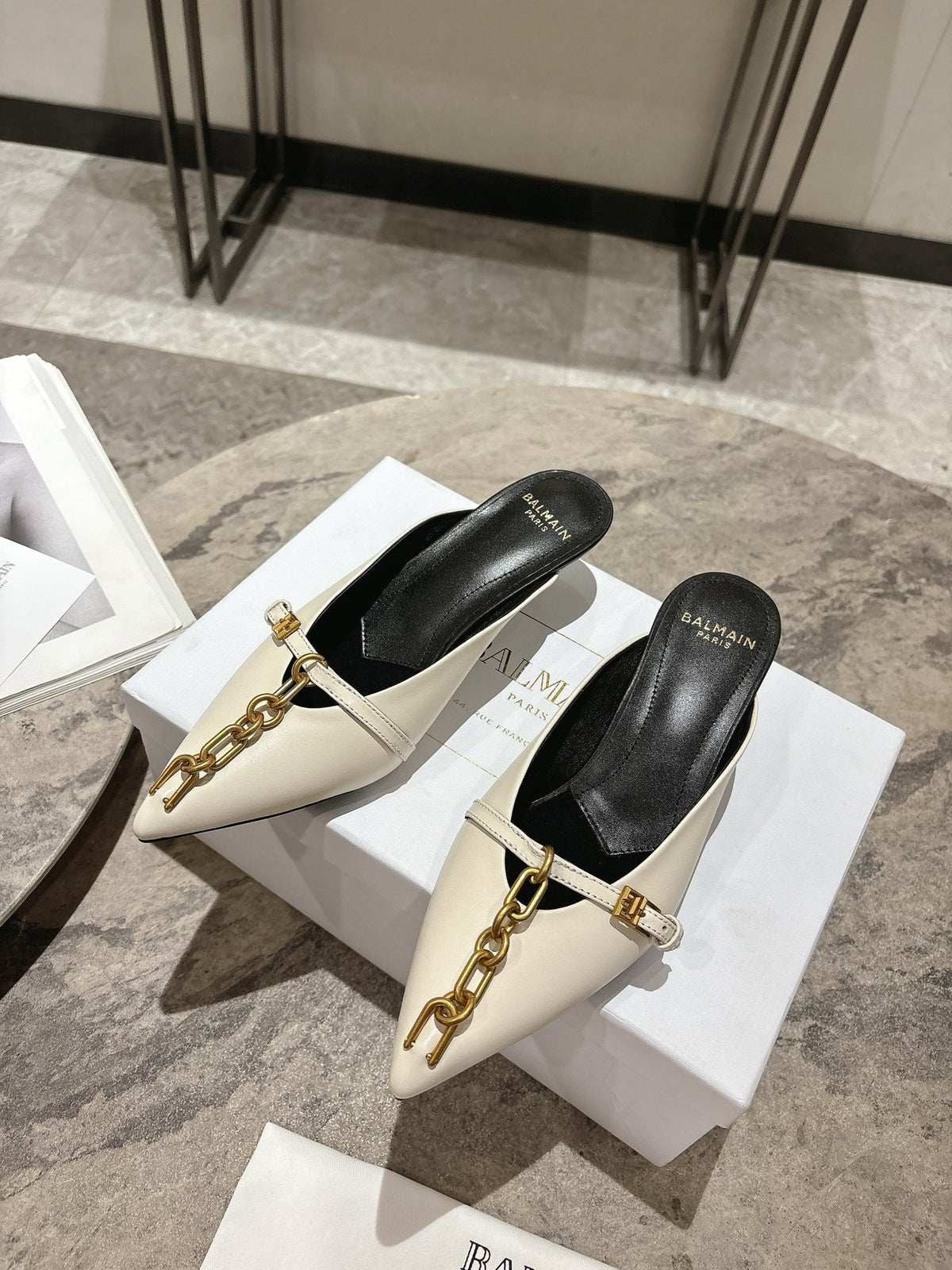 BM 26 Sync Chain Mules White Calfskin Leather 888583