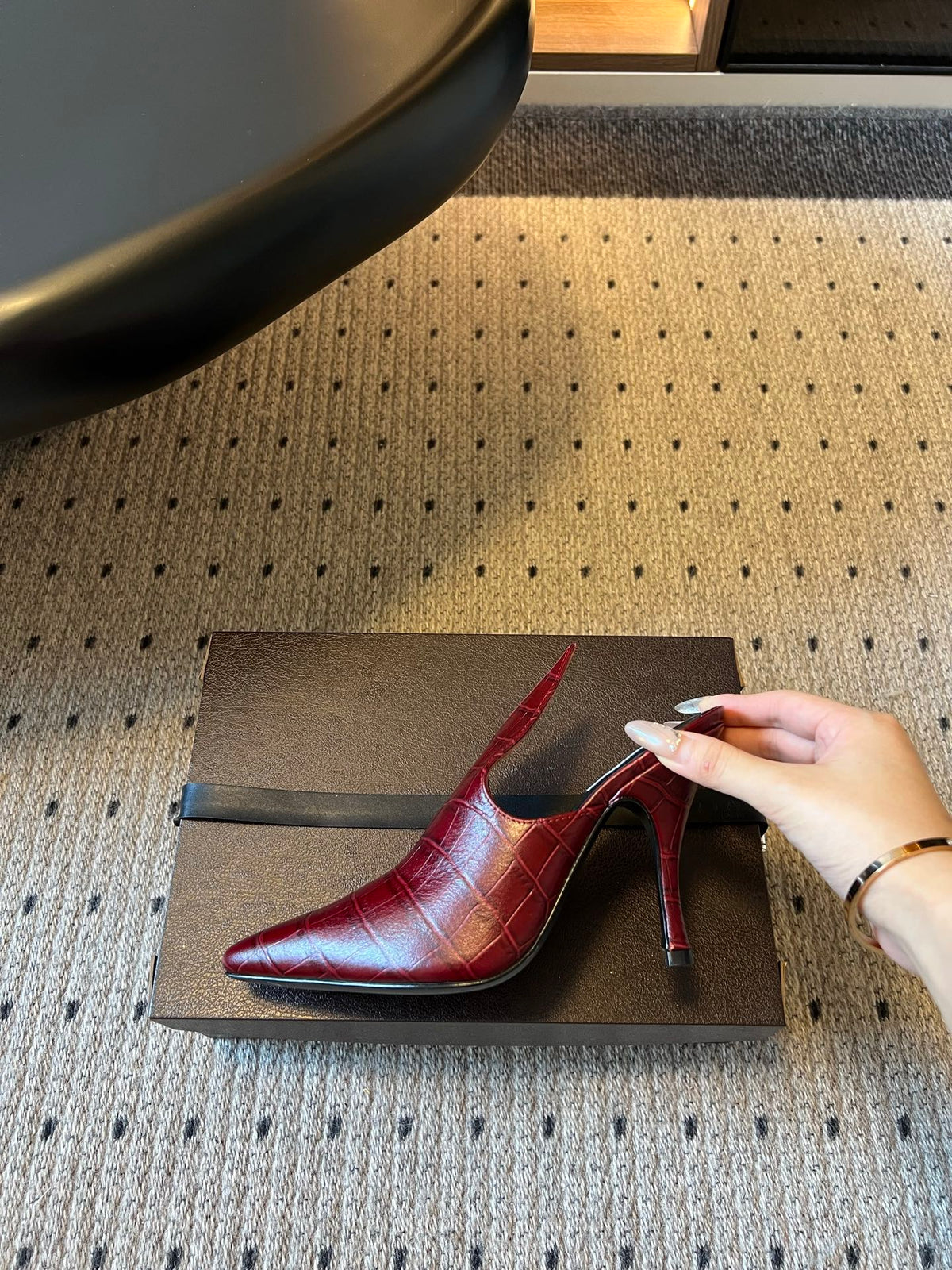 Alaia Croc-Embossed Pointed Toe Mules 10cm Red Cowhide