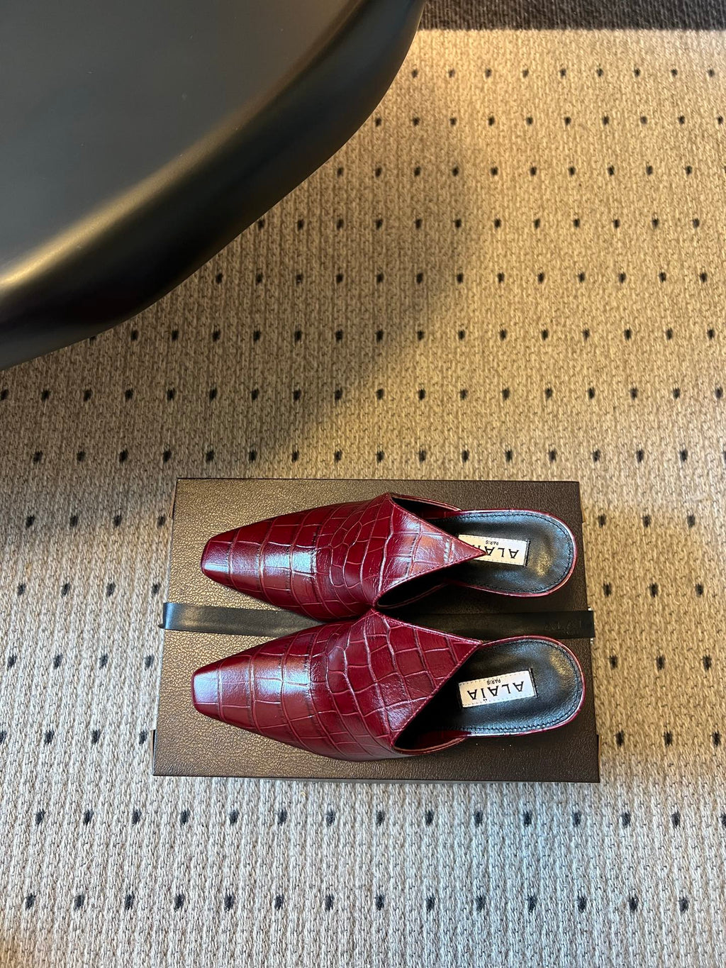 Alaia Croc-Embossed Pointed Toe Mules 10cm Red Cowhide