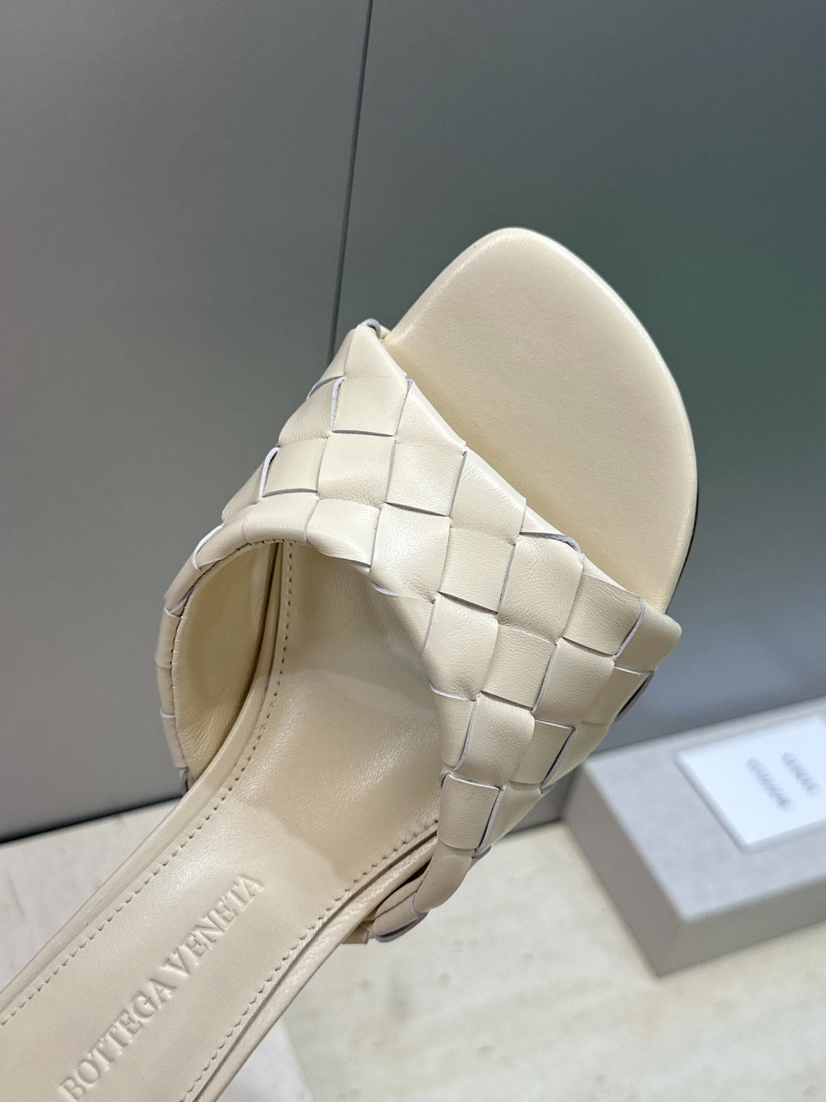 BV 26s Blink Intrecciato Mules 4.5cm Cream Leather 896575