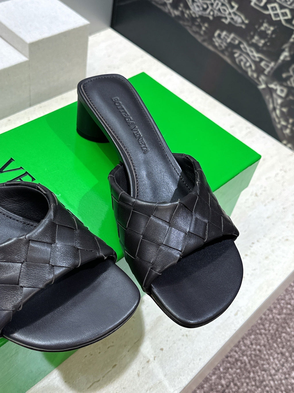 BV 26s Blink Intrecciato Mules 4.5cm Black Leather 896571