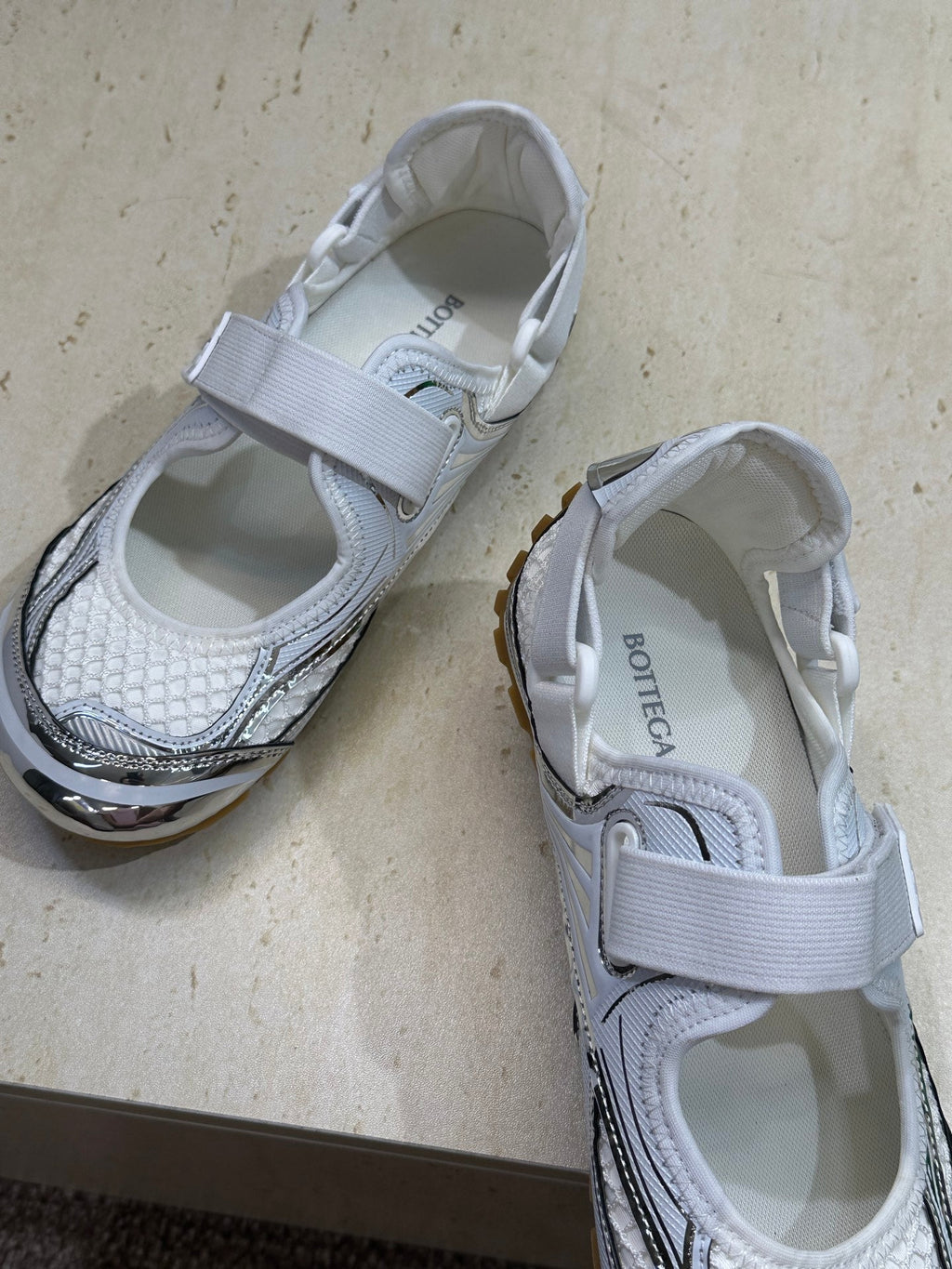 BV 26s Orbit Flash Mary Jane Silver Mesh 887327
