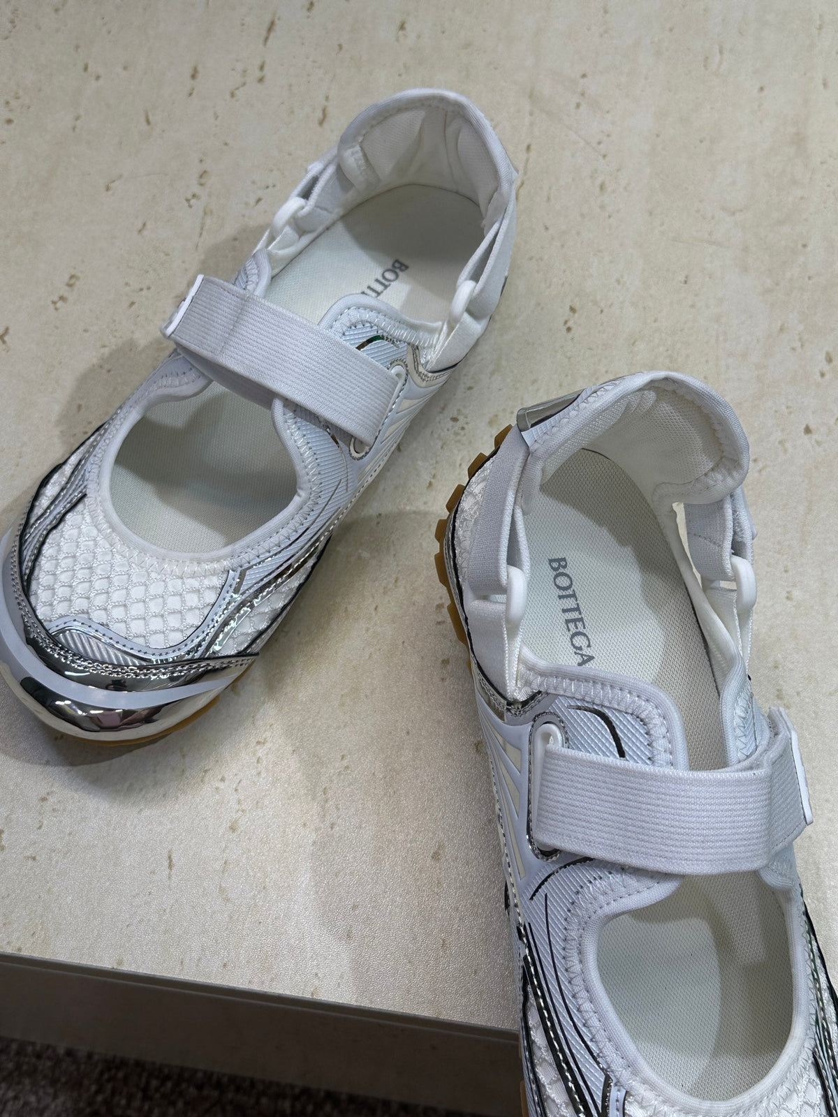 BV 26s Orbit Flash Mary Jane Silver Mesh 887327