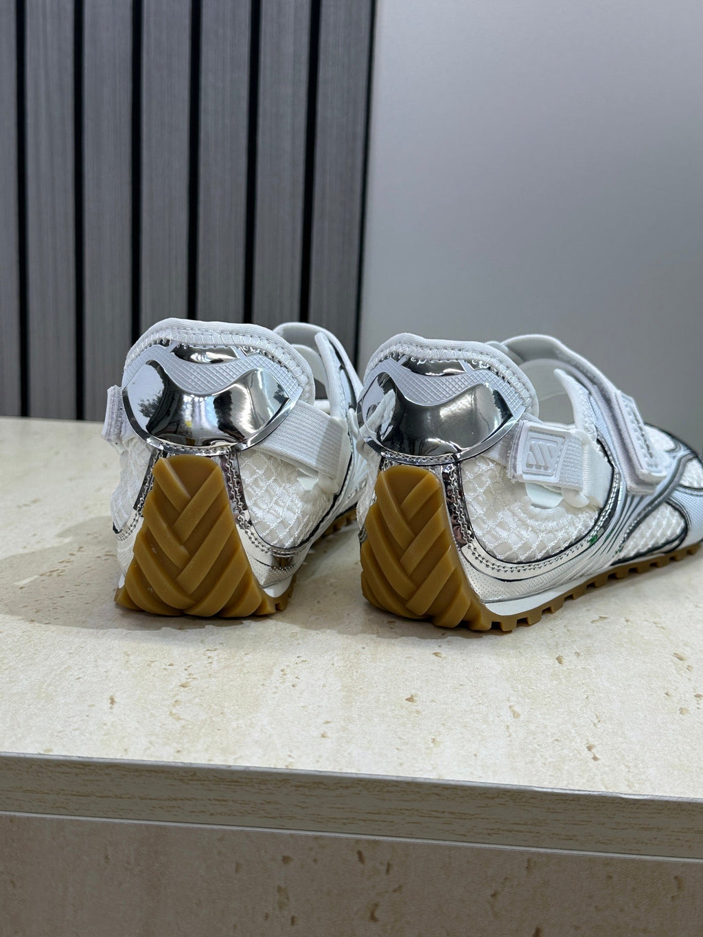 BV 26s Orbit Flash Mary Jane Silver Mesh 887327