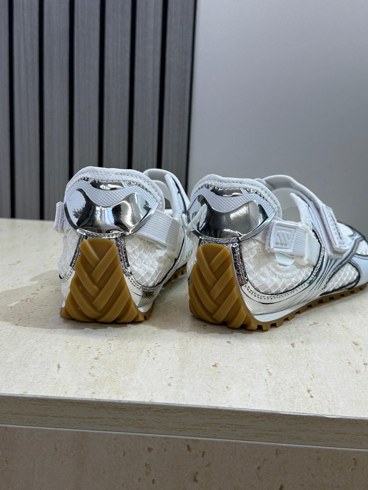 BV 26s Orbit Flash Mary Jane Silver Mesh 887327