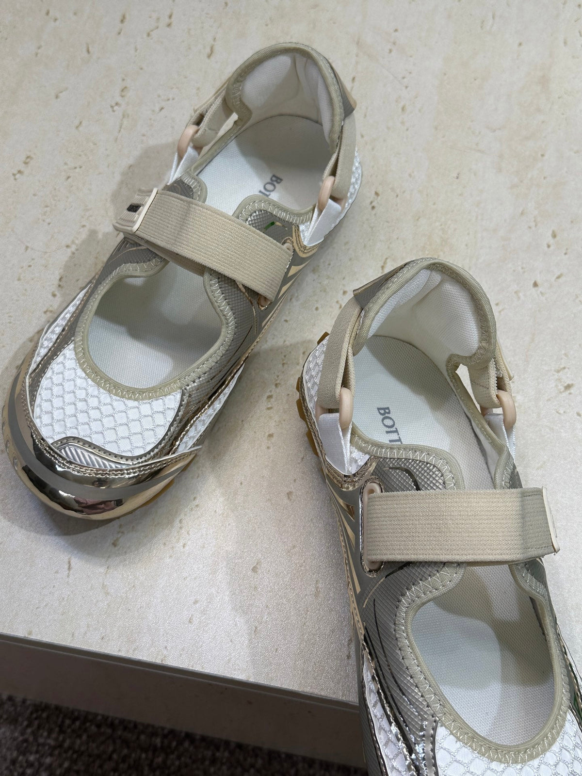 BV 26s Orbit Flash Mary Jane Beige Mesh 887325