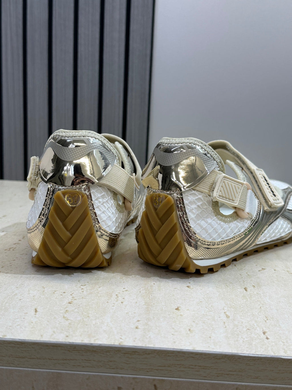 BV 26s Orbit Flash Mary Jane Beige Mesh 887325