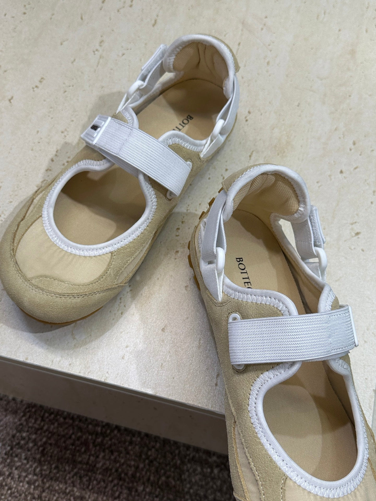 BV 26s Orbit Flash Mary Jane Beige Suede 8873253