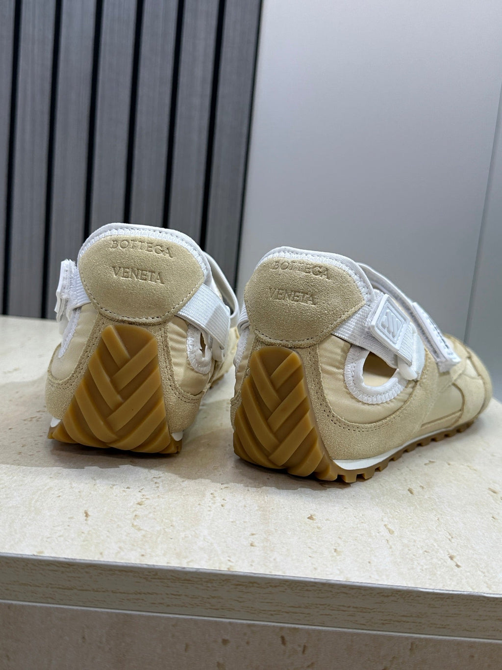 BV 26s Orbit Flash Mary Jane Beige Suede 8873253