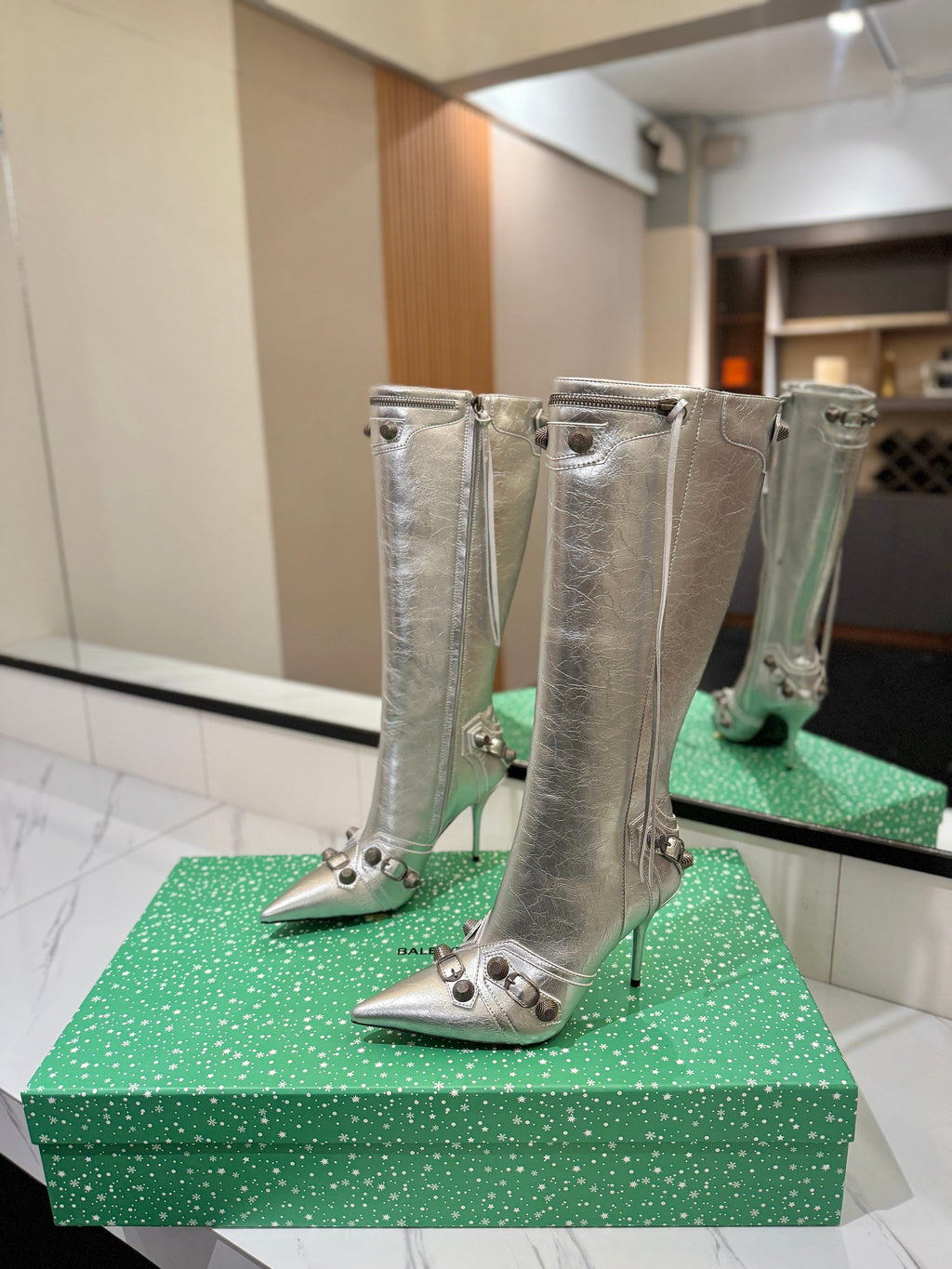 BLC Cagole Knee-High Boots 9.5cm Silver Leather 985496