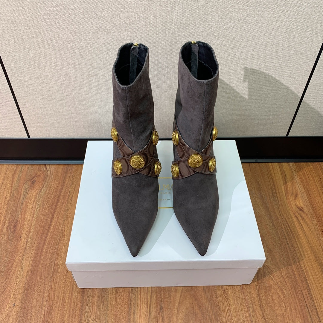 BM 26S Pointed-Toe Boots 10.5cm Gold Logo Buttons Dark Grey Suede & Embossed Leather 111353