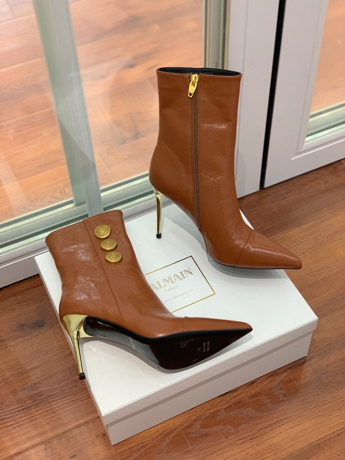 BM 26S Roni Ankle Boots 10.5cm Gold Buttons Brown Leather 111335