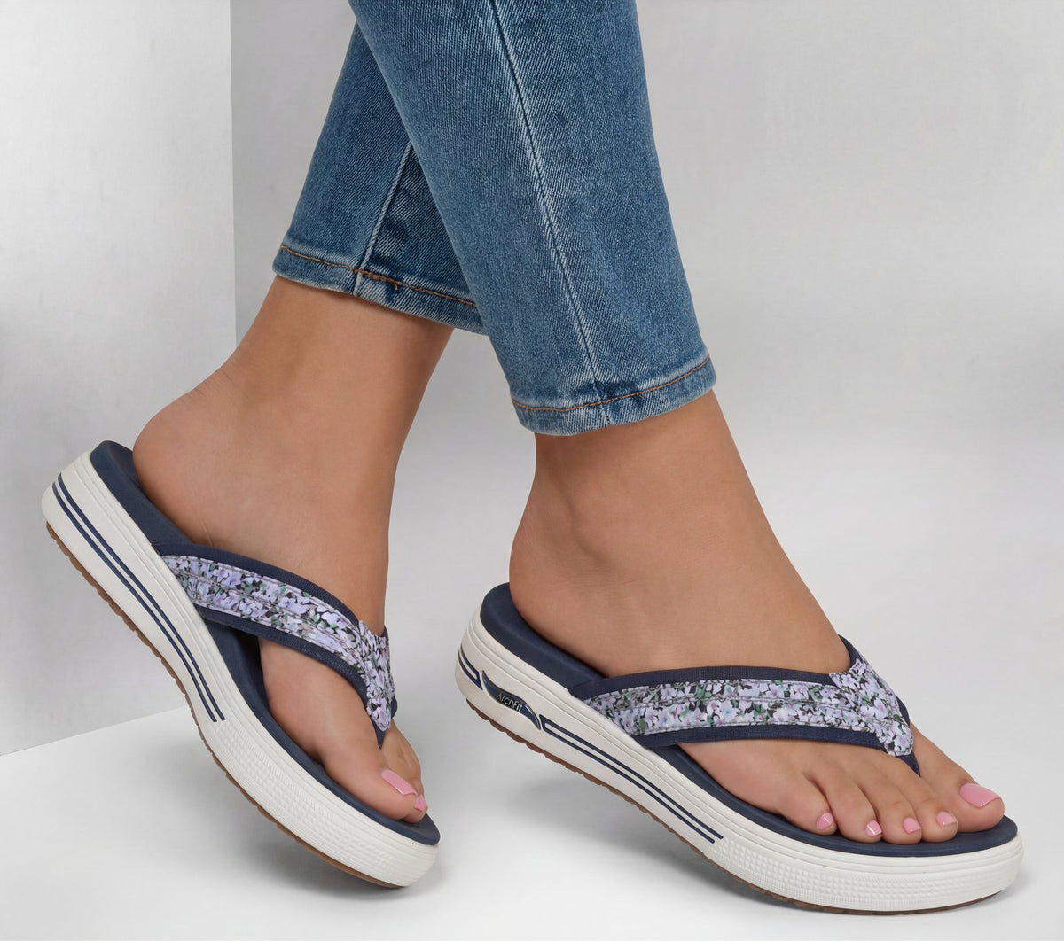 Arch Fit Arcade Sandal - Flora Friends