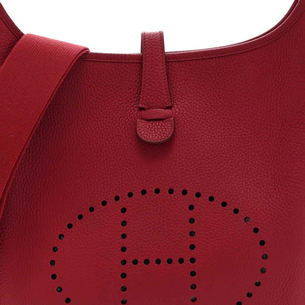 Taurillon Clemence Evelyne III GM Rouge H