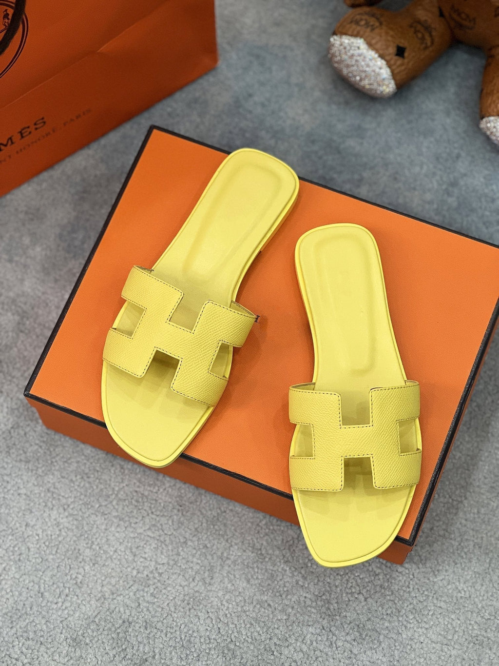 0ran sandal lime epsom goatskin