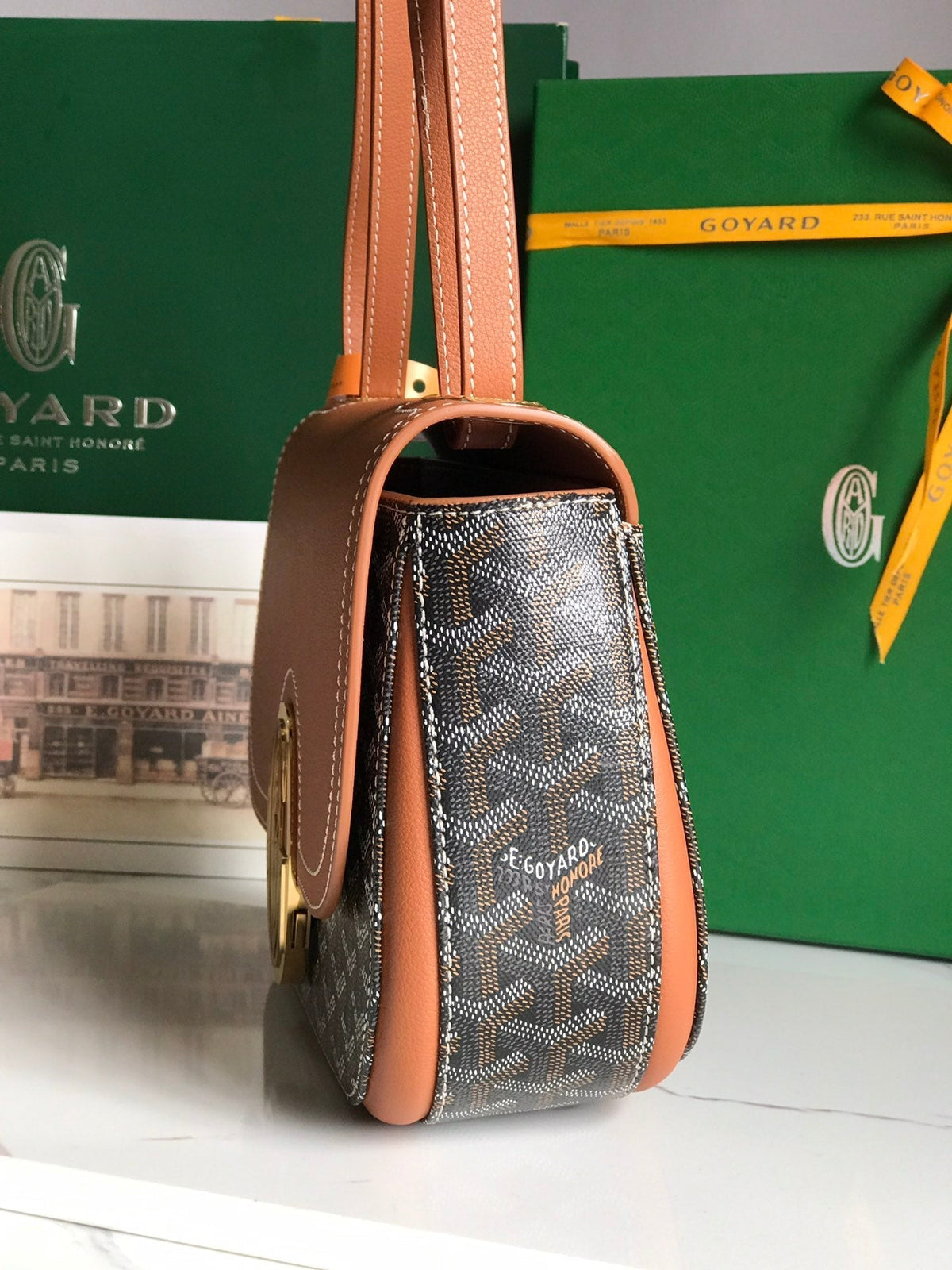 233 BAG 25 IN TAN CALFKIN AND BLACK GOYARDINE CANVAS