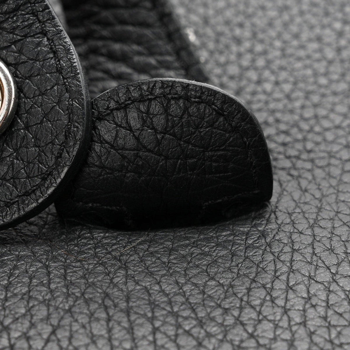 Taurillon Clemence Evelyne III PM Black