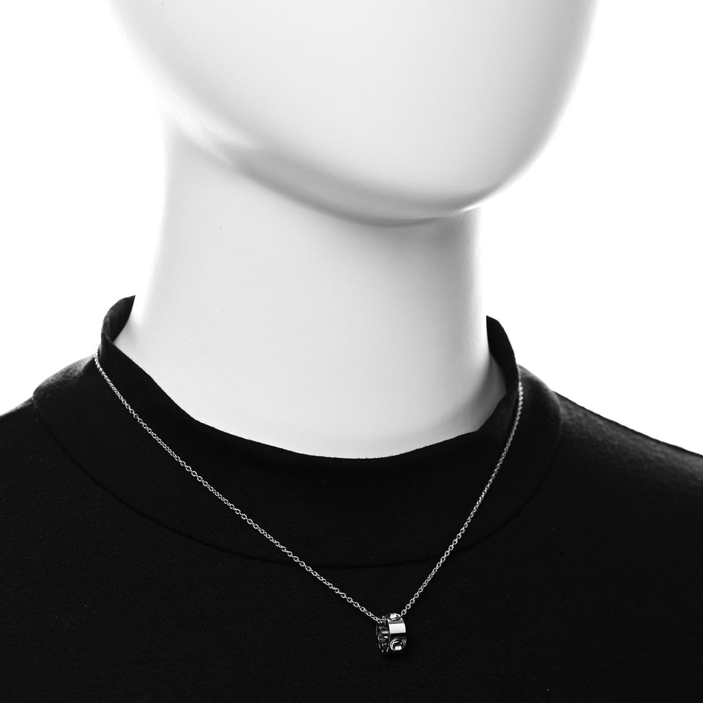 18K White Gold Empreinte Pendant Necklace