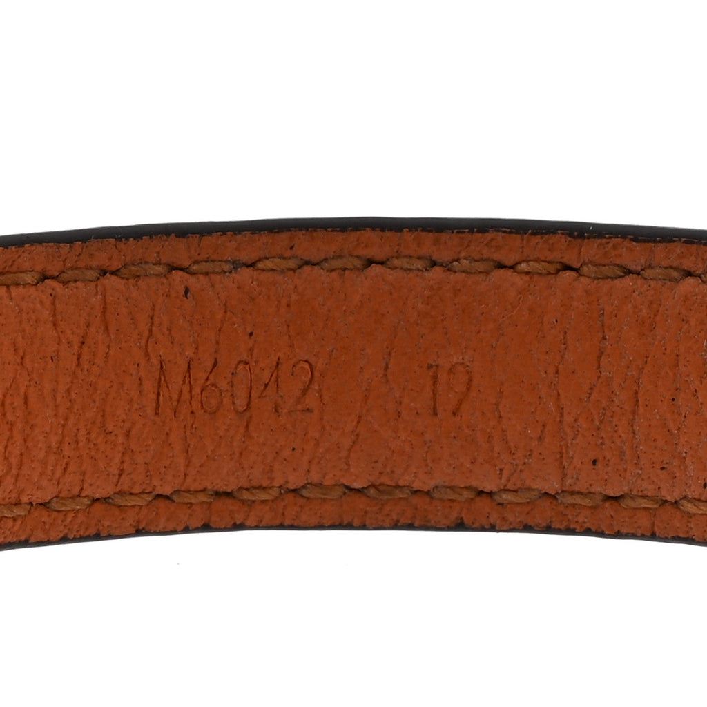 Monogram Essential V Bracelet 19