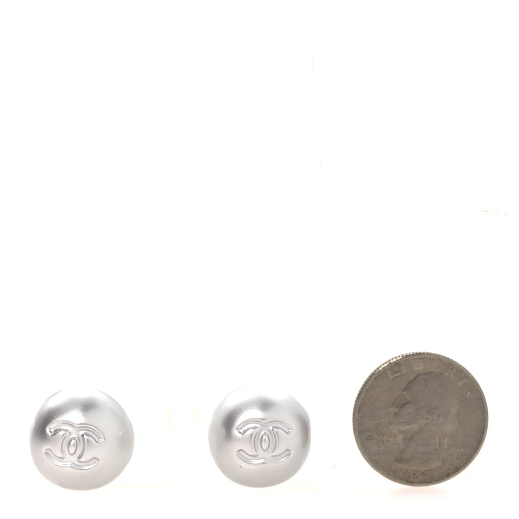 Resin Metal CC Stud Earrings Silver Pearly White