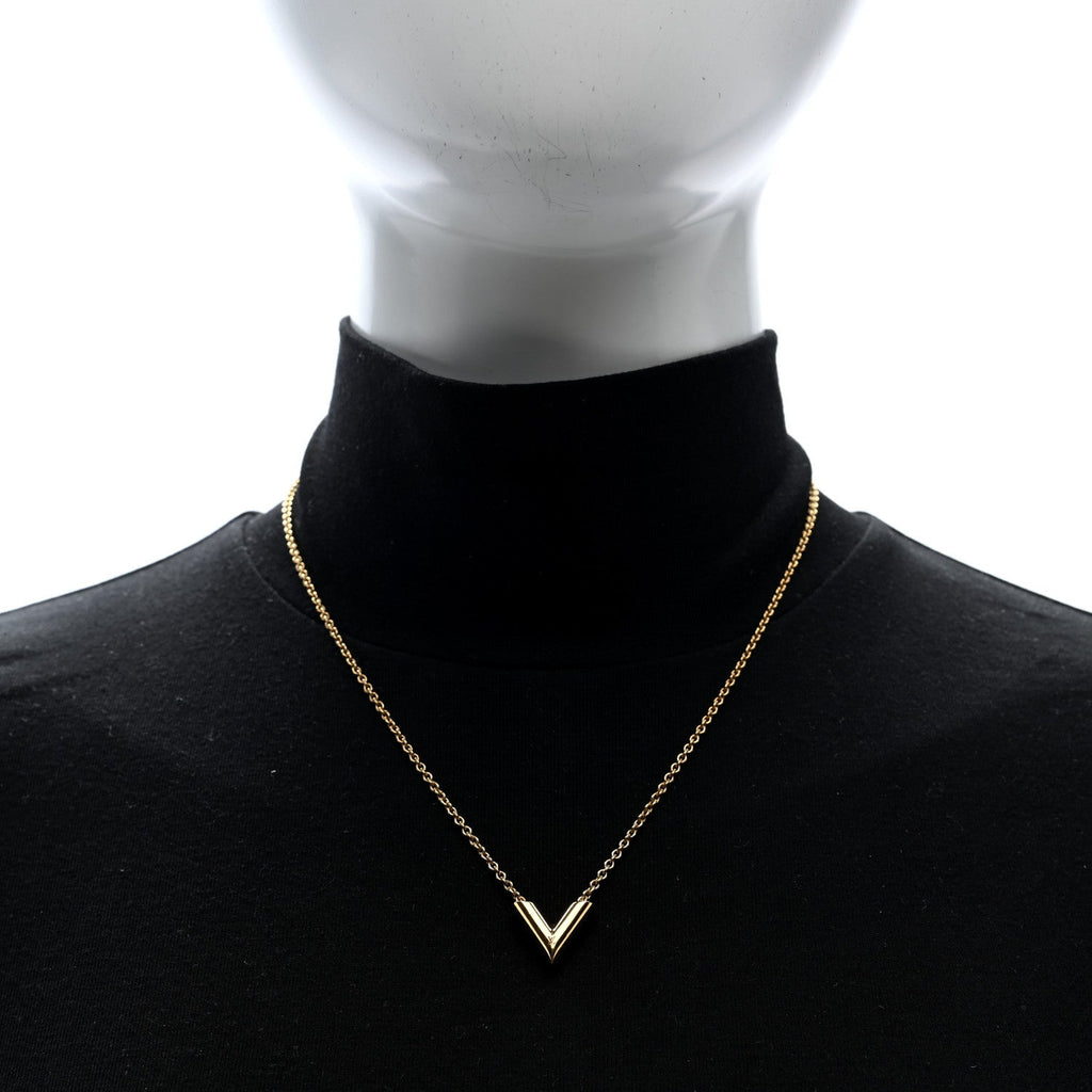 Brass Essential V Necklace Gold