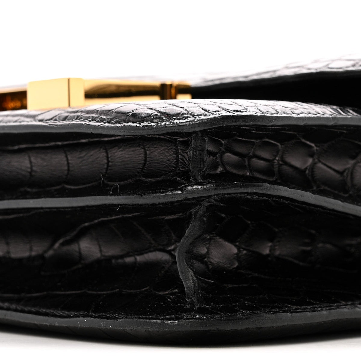 Matte Alligator Constance 18 Black