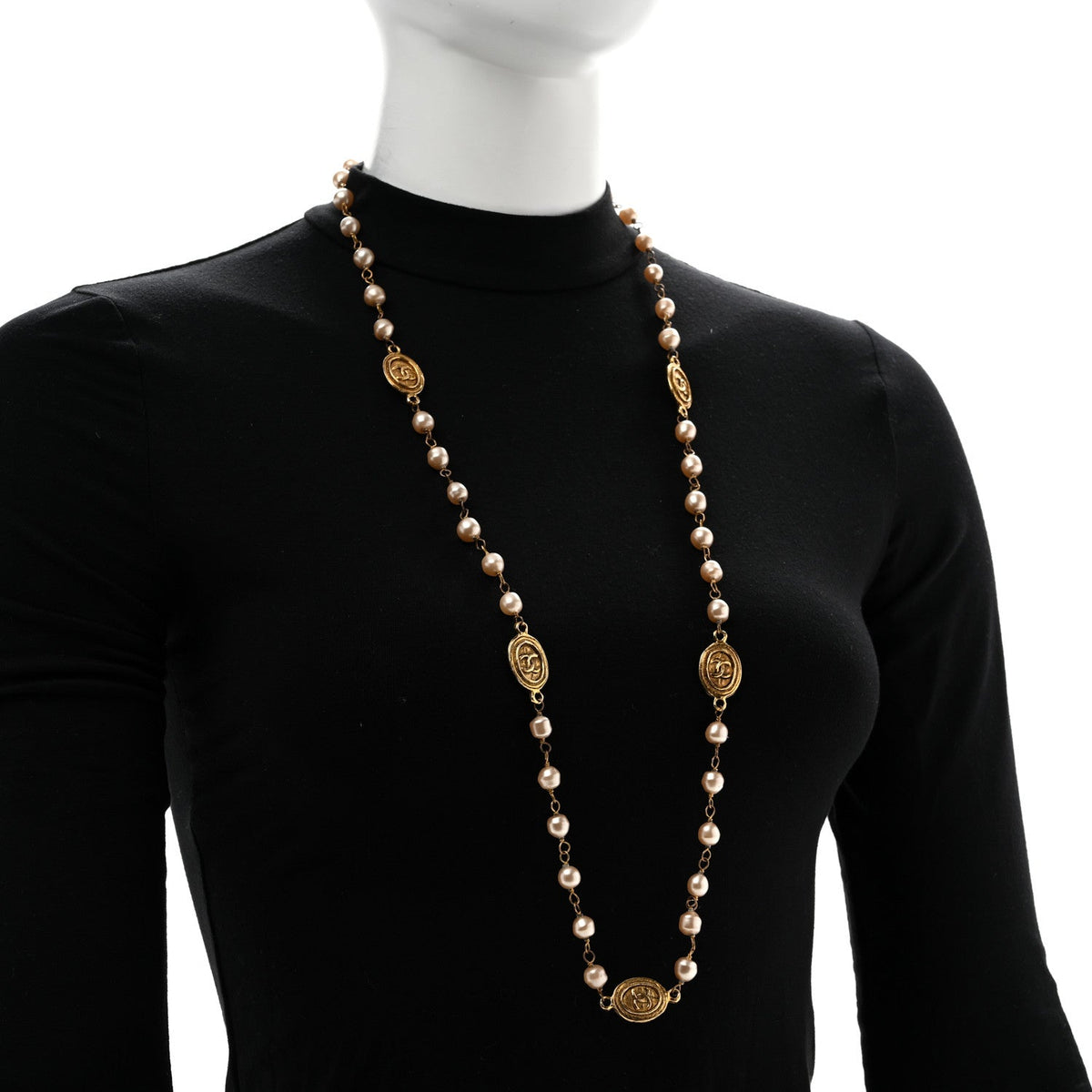 Pearl Medallion Long Necklace Gold