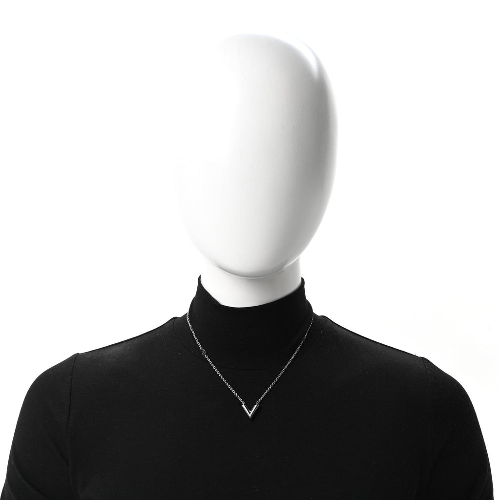 Metal Essential V Supple Necklace Silver
