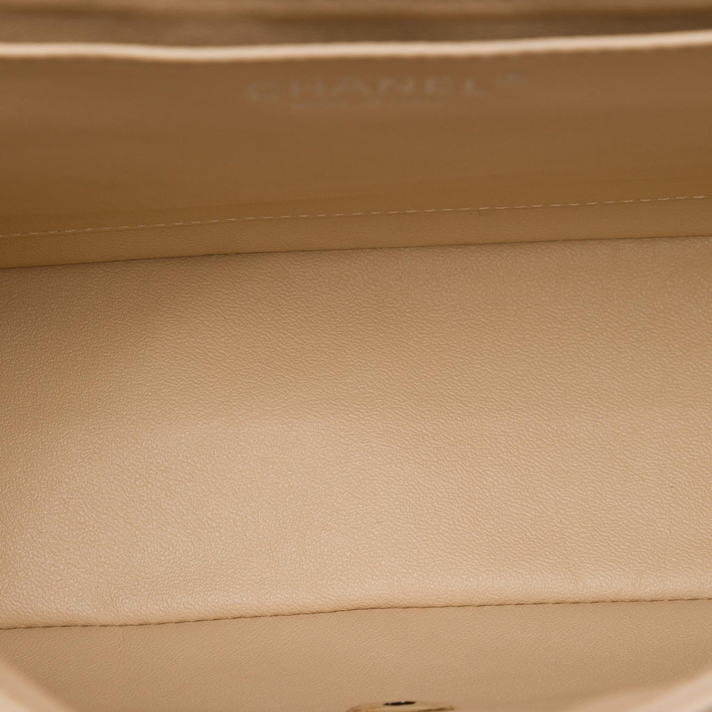 Chanel Jumbo Classic Lambskin Single Flap