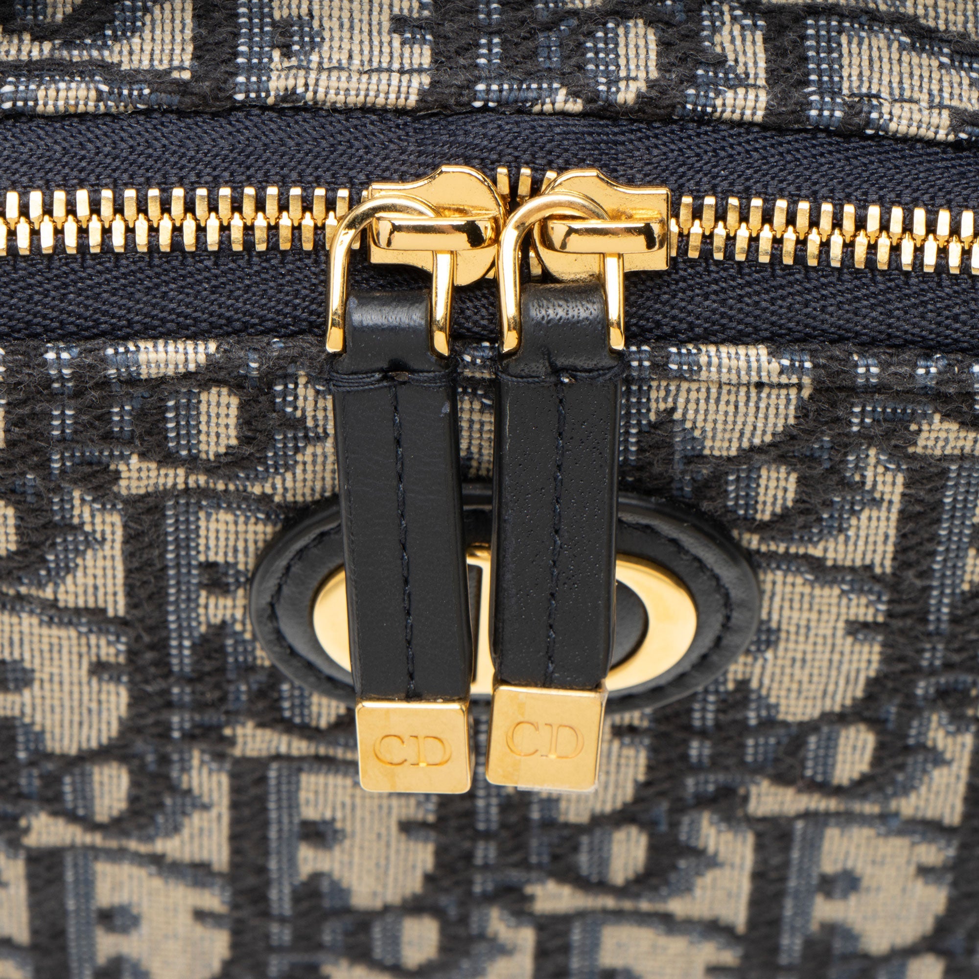 Dior Oblique 30 Montaigne Box Top Handle