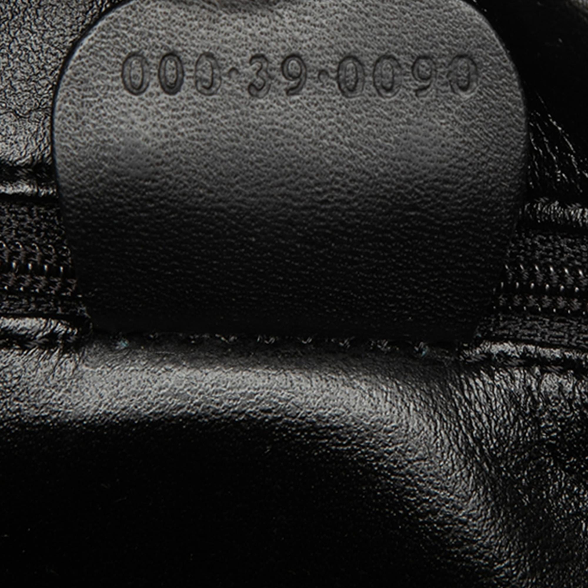 Gucci Micro GG Supreme Handbag
