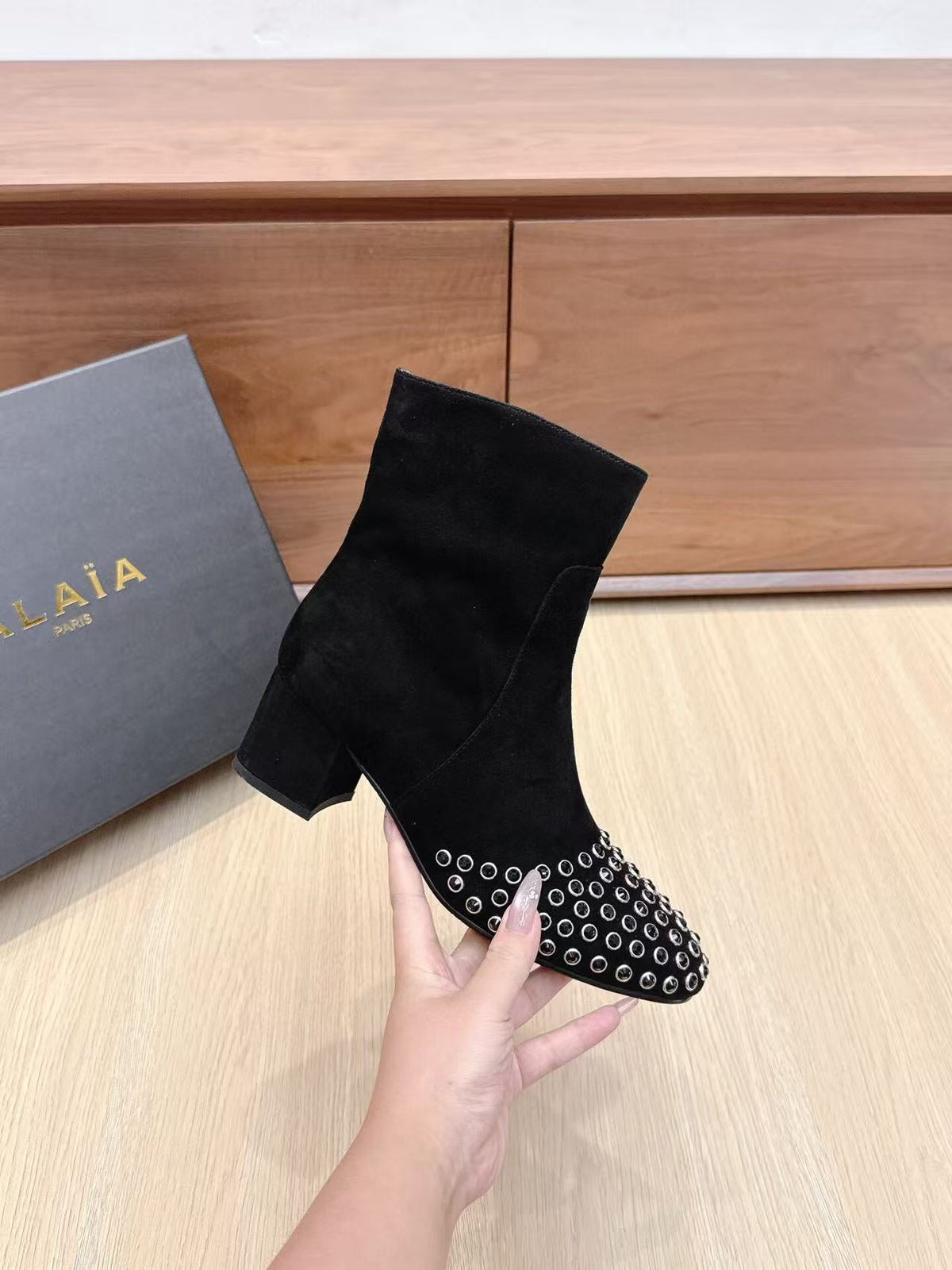 Alaïa Embellished Ankle Boots 60 Black Suede
