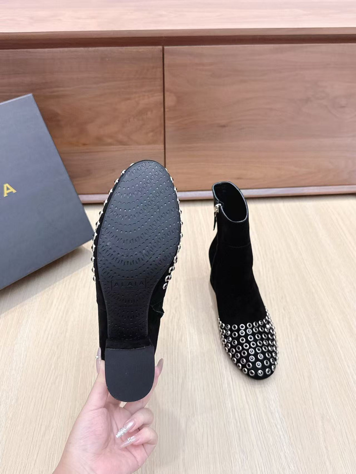 Alaïa Embellished Ankle Boots 60 Black Suede